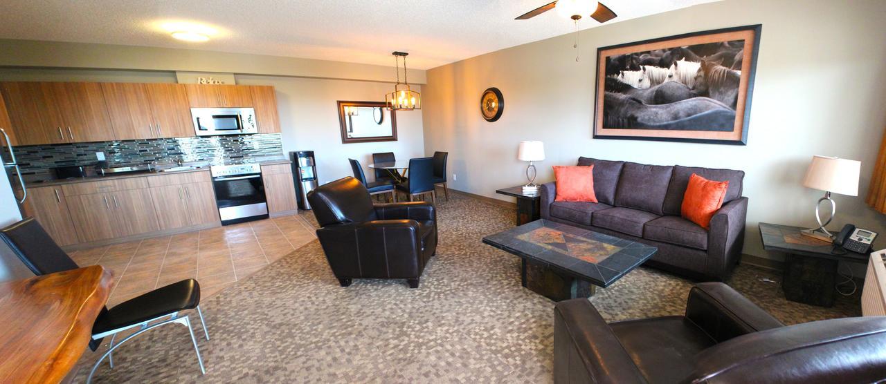 Alberta Beach Inn And Suites エクステリア 写真